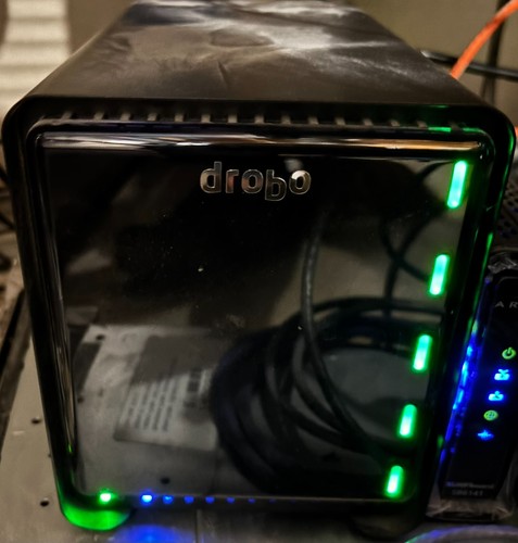 Data robotics bay - 4, tb